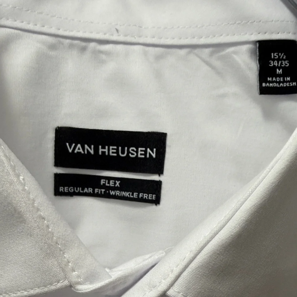Van Heusen Crisp White Dress Shirt - Picture 2 of 3